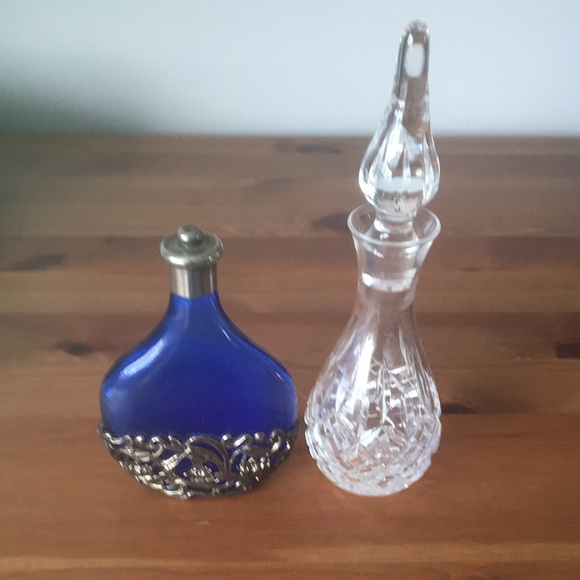 Pair of Collectible Perfume Bottles - Picture 4 of 4